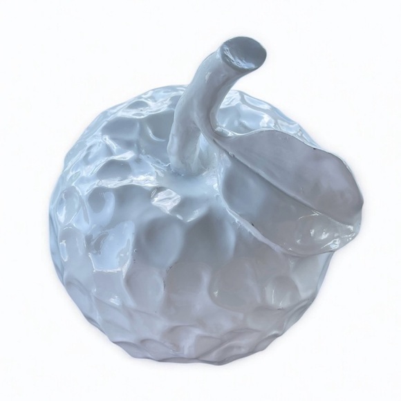 White Apple Stem w/Leaf Ceramic 3D Textured 6” Cottagecore Shabby Chic Farmhouse - Picture 2 of 5